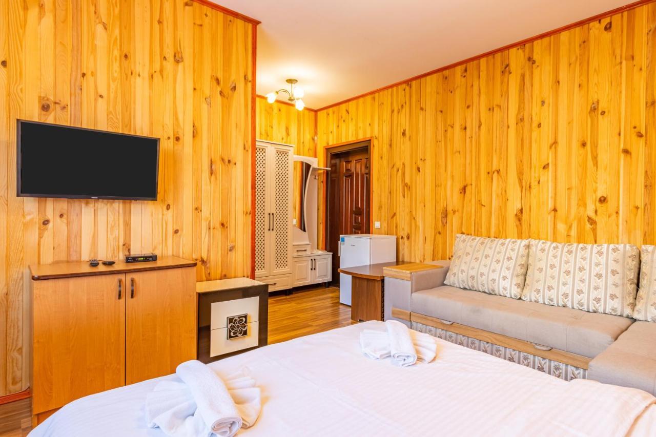 Zeleniy Bir Hotel Bukovel Luaran gambar