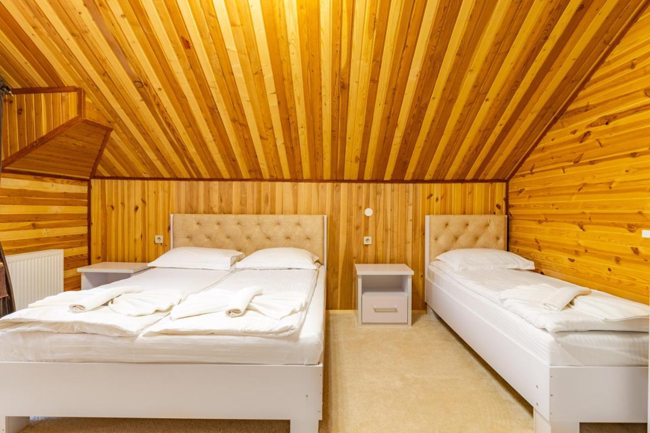 Zeleniy Bir Hotel Bukovel Luaran gambar