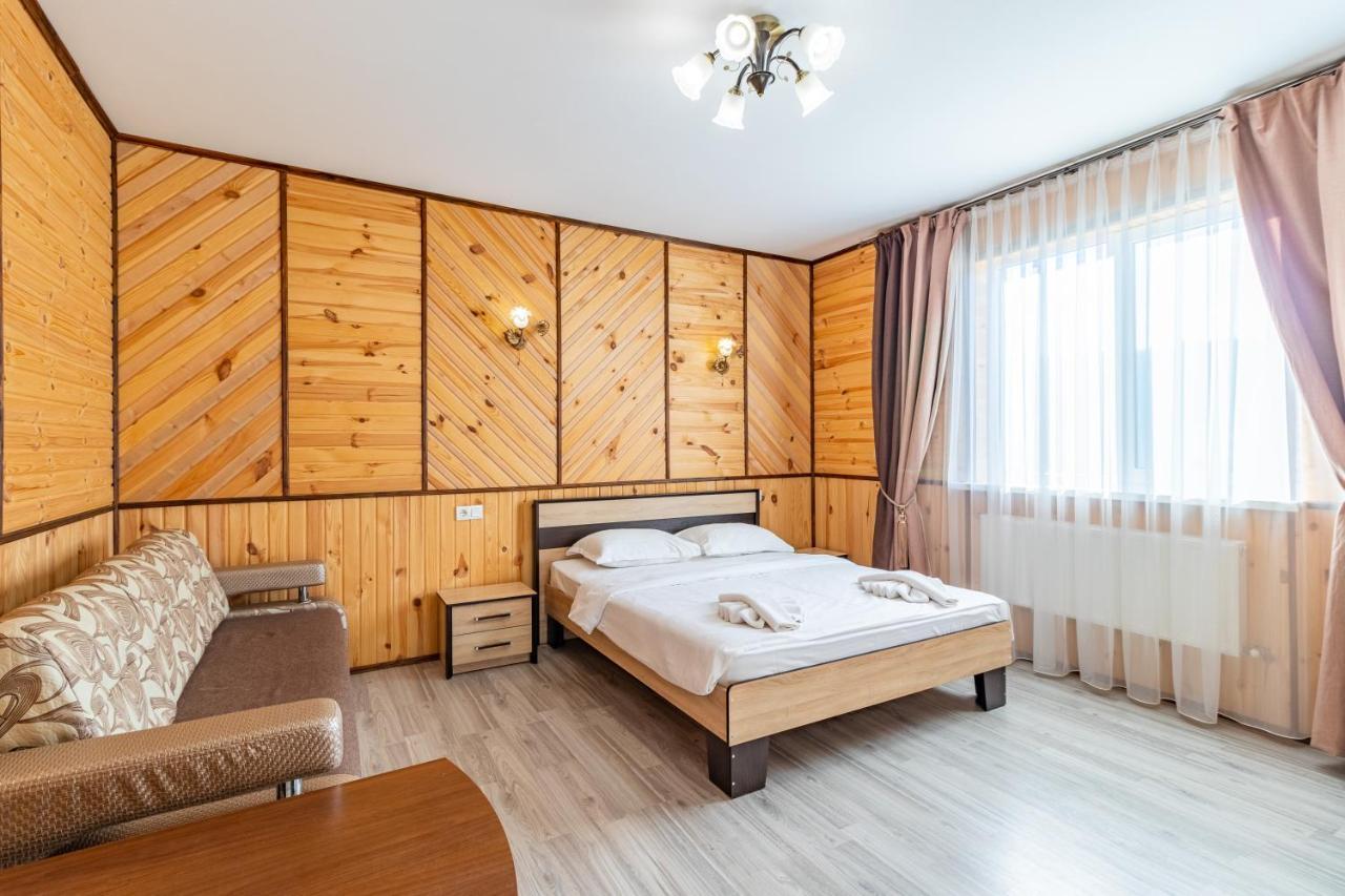 Zeleniy Bir Hotel Bukovel Luaran gambar