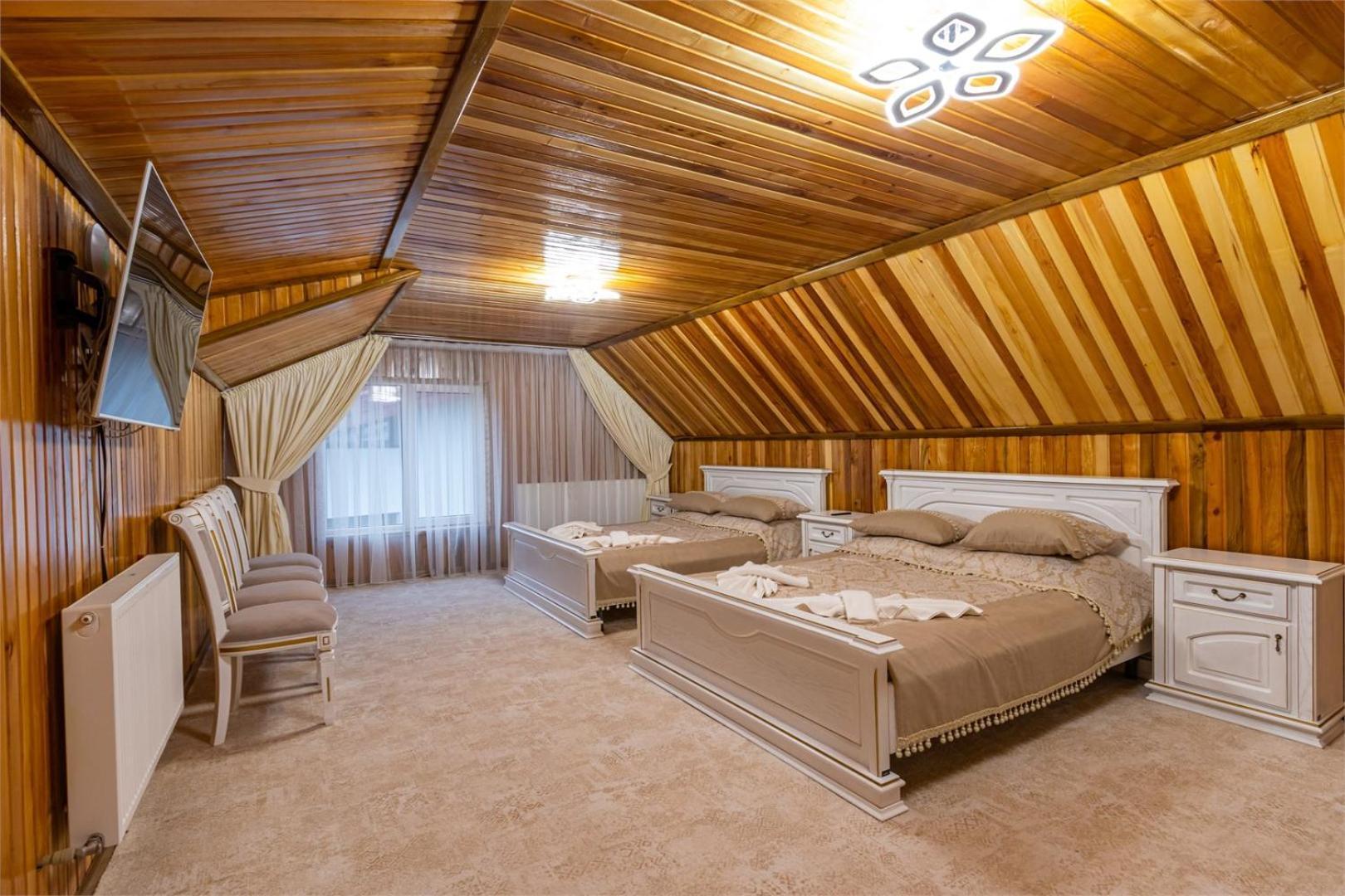 Zeleniy Bir Hotel Bukovel Luaran gambar